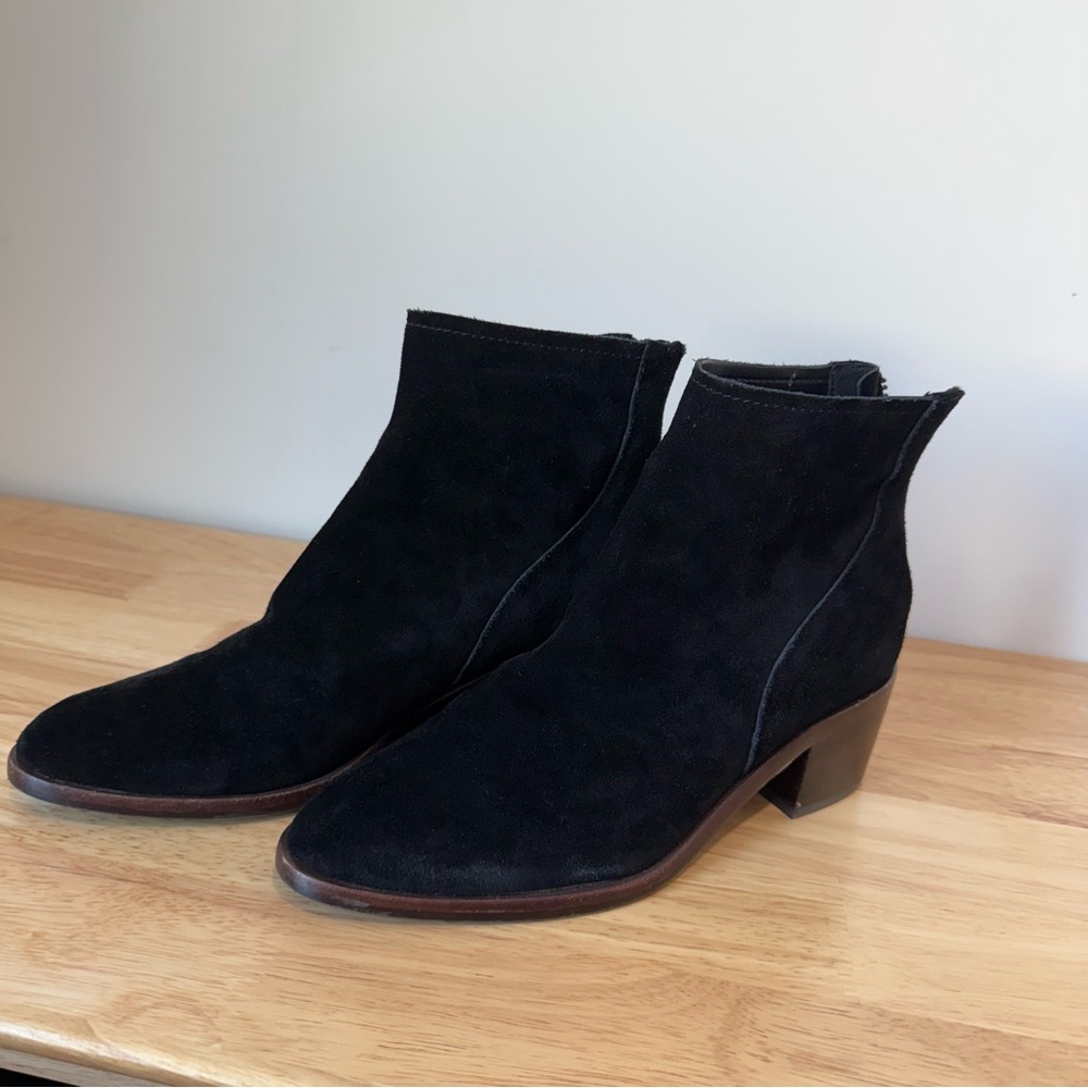 ANTONIO MELANI Black Leather Ankle Booties